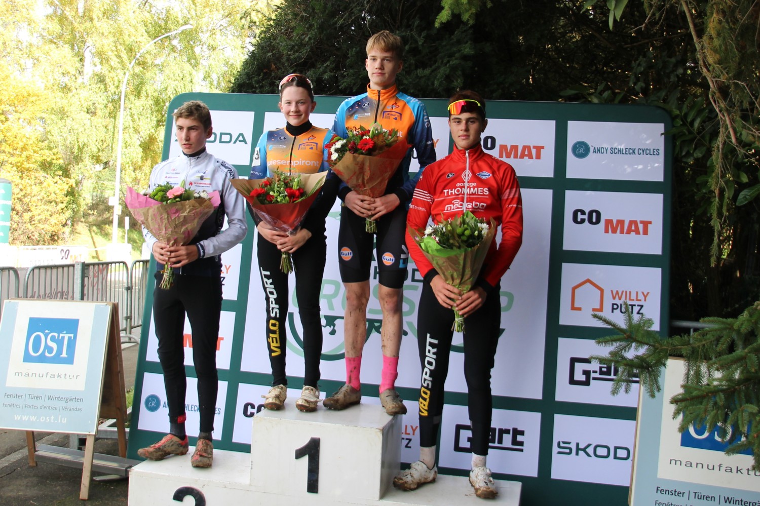 Podium chez les d�butants: Paul Moog, Sarah K�nig, Leo Marc Lanners, Lorenzo Astolfi